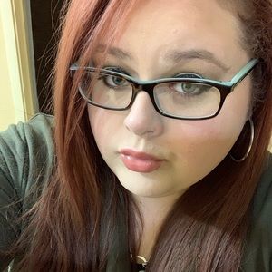 Meet your Posher, Alison